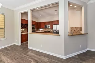 912 W 25th St, Houston, TX 77008 - Photo 5