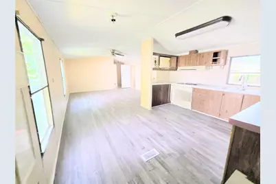 142 Aspen, Livingston, TX 77351 - Photo 7