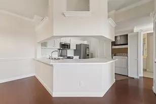 2111 Welch St, Houston, TX 77019 - Photo 17