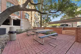 2111 Welch St, Houston, TX 77019 - Photo 29