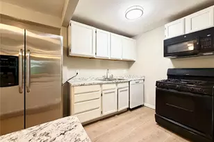 4422 Mallow St, Houston, TX 77051 - Photo 5