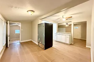 4422 Mallow St, Houston, TX 77051 - Photo 7