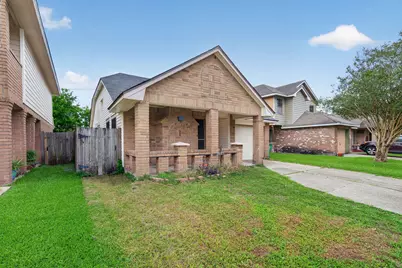 4735 Woodford Street, Baytown, TX 77521 - Photo 5