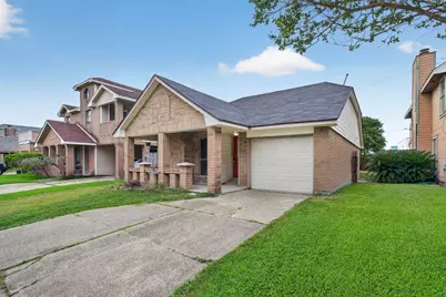 4735 Woodford Street, Baytown, TX 77521 - Photo 3