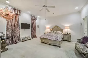2011 Canongate Dr, Houston, TX 77056 - Photo 11