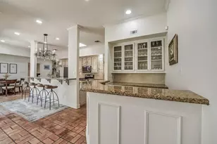 2011 Canongate Dr, Houston, TX 77056 - Photo 5