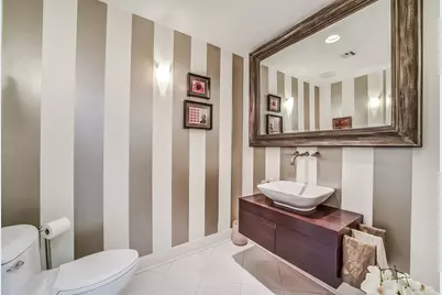 2011 Canongate Drive, Houston, TX 77056 - Photo 17