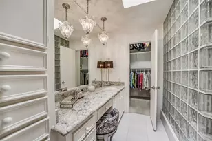 2011 Canongate Dr, Houston, TX 77056 - Photo 15