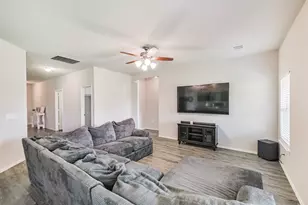 21054 Wenze Ln, New Caney, TX 77357 - Photo 7