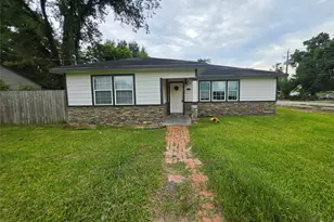 8202 Laura Koppe Rd, Houston, TX 77028 - Photo 1