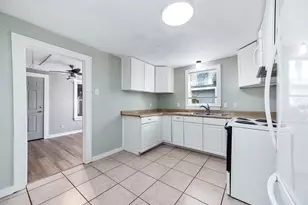 2012 Avenue F, Dickinson, TX 77539 - Photo 5