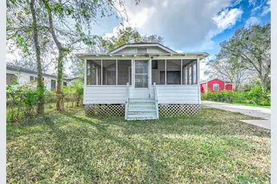 2012 Avenue F, Dickinson, TX 77539 - Photo 1