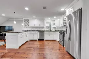 2608 Arlington St, Houston, TX 77008 - Photo 9