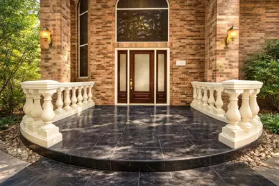 24 Stonegate Park Ct, Spring, TX 77379 - Photo 3