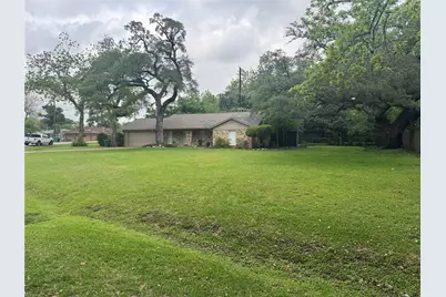 9386 Livernois Road, Houston, TX 77080 - Photo 1