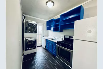 1 Sidney Street #1, Houston, TX 77003 - Photo 1