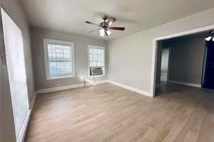 1 Sidney St, Houston, TX 77003 - Photo 3