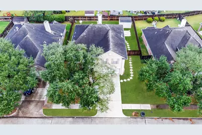 1107 Sunset Lakes Drive, Pearland, TX 77581 - Photo 33