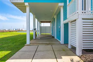 25001 Monterey Ct, Galveston, TX 77554 - Photo 35