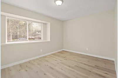 5111 Raven Ridge Drive, Houston, TX 77053 - Photo 11