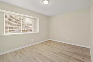 5111 Raven Ridge Dr, Houston, TX 77053 - Photo 11