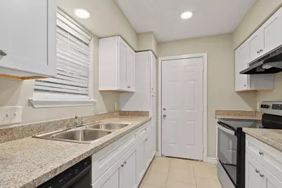 5111 Raven Ridge Drive, Houston, TX 77053 - Photo 7