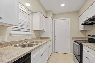 5111 Raven Ridge Dr, Houston, TX 77053 - Photo 7
