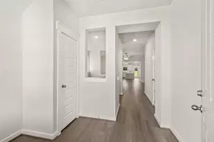 13082 Sarah Springs Way, Magnolia, TX 77354 - Photo 5