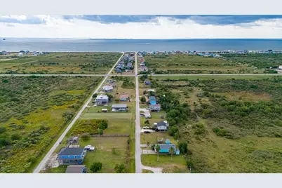 1089 Melody Lane, Port Bolivar, TX 77650 - Photo 49