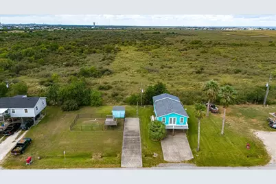 1089 Melody Lane, Port Bolivar, TX 77650 - Photo 45