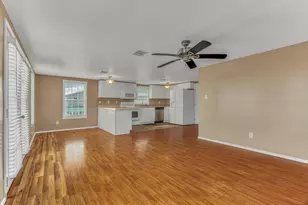 1089 Melody Ln, Port Bolivar, TX 77650 - Photo 17