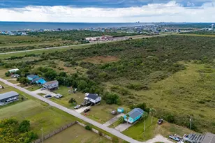 1089 Melody Ln, Port Bolivar, TX 77650 - Photo 47