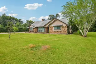 401 Southern Oaks Dr, Lake Jackson, TX 77566 - Photo 13