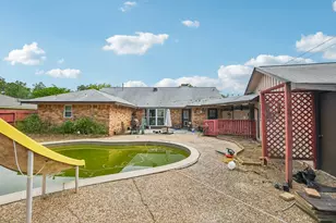 401 Southern Oaks Dr, Lake Jackson, TX 77566 - Photo 39