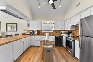 22101 Guadalupe Dr, Galveston, TX 77554 - Photo 11