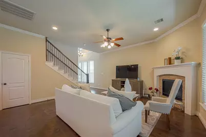 42 Daffodil Meadow Place, The Woodlands, TX 77375 - Photo 5