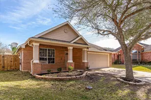 402 Abbey Ln, League City, TX 77573 - Photo 3