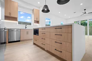 2409 Stuart St, Houston, TX 77004 - Photo 11