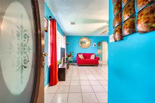 4931 Mercedes Ln, Houston, TX 77022 - Photo 5