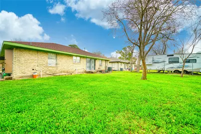 4931 Mercedes Lane, Houston, TX 77022 - Photo 27