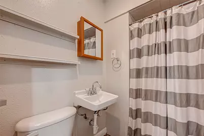 817 Eleanor Street, Houston, TX 77009 - Photo 21