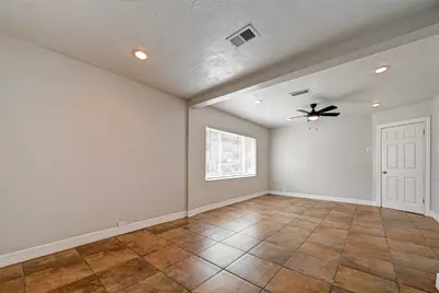 817 Eleanor Street, Houston, TX 77009 - Photo 33