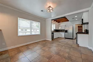 817 Eleanor St, Houston, TX 77009 - Photo 9
