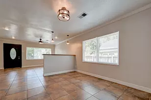 817 Eleanor St, Houston, TX 77009 - Photo 13