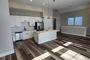 7710 Kivu Ln, Houston, TX 77055 - Photo 9