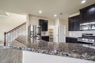 9106 St Laurent Ln, Houston, TX 77044 - Photo 9