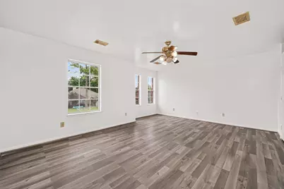 8202 Worthington Dr, Houston, TX 77083 - Photo 35