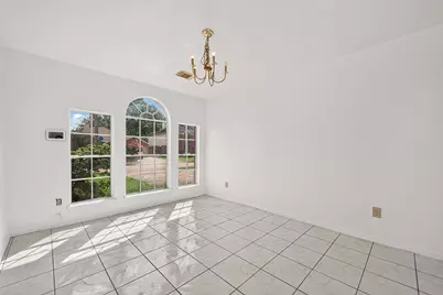 8202 Worthington Dr, Houston, TX 77083 - Photo 5