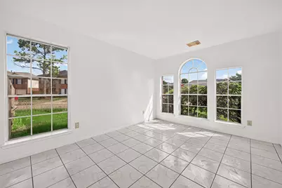 8202 Worthington Dr, Houston, TX 77083 - Photo 7