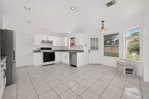 8202 Worthington Dr, Houston, TX 77083 - Photo 15